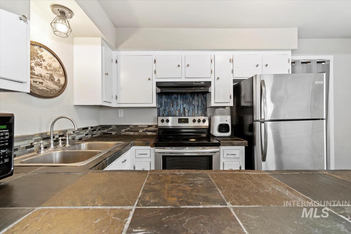 116 Maple St, Nampa, Idaho 83686-5026, 1 Bedroom, 1 Bathroom, Residential For Sale, Price $239,900,MLS 98973072