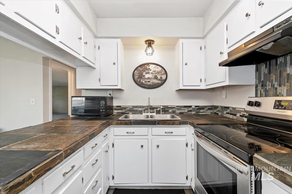 116 Maple St, Nampa, Idaho 83686-5026, 1 Bedroom, 1 Bathroom, Residential For Sale, Price $239,900,MLS 98973072