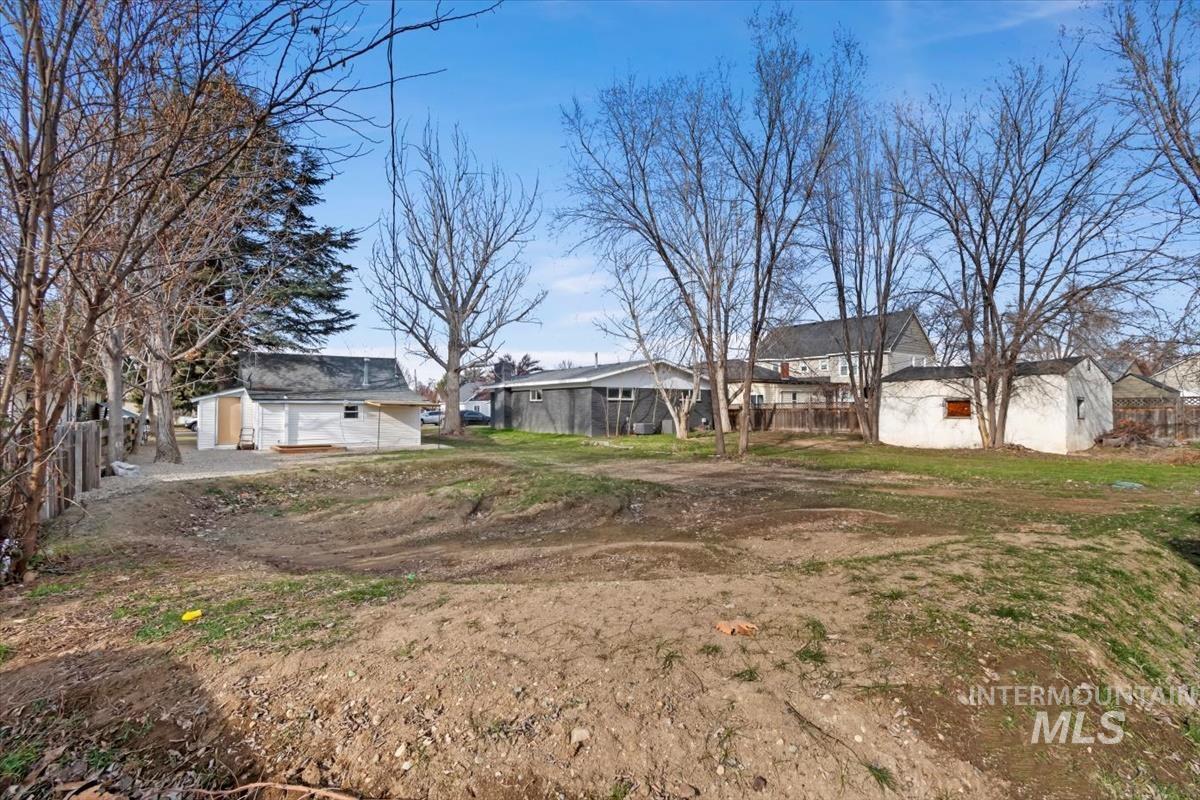 116 Maple St, Nampa, Idaho 83686-5026, 1 Bedroom, 1 Bathroom, Residential For Sale, Price $239,900,MLS 98973072