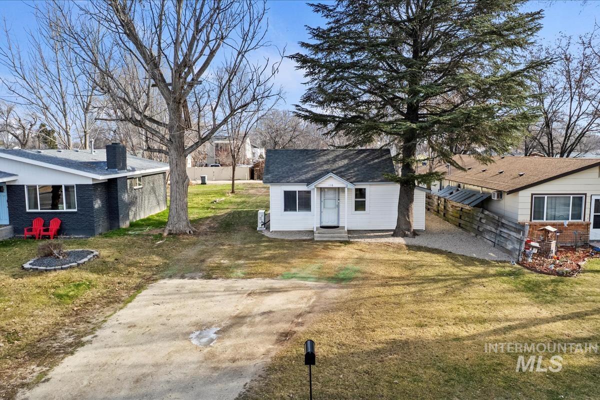 116 Maple St, Nampa, Idaho 83686-5026, 1 Bedroom, 1 Bathroom, Residential For Sale, Price $239,900,MLS 98973072