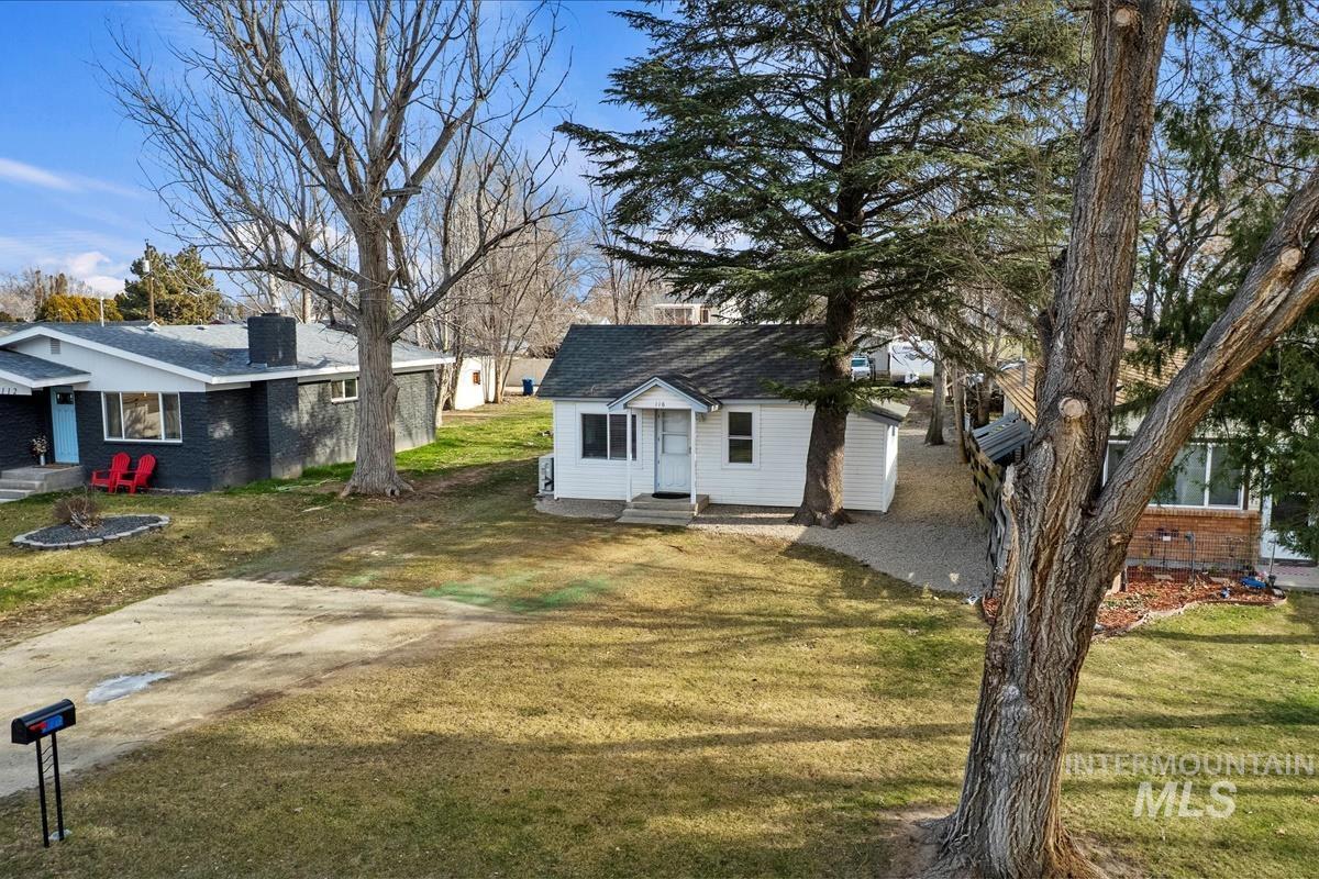116 Maple St, Nampa, Idaho 83686-5026, 1 Bedroom, 1 Bathroom, Residential For Sale, Price $239,900,MLS 98973072