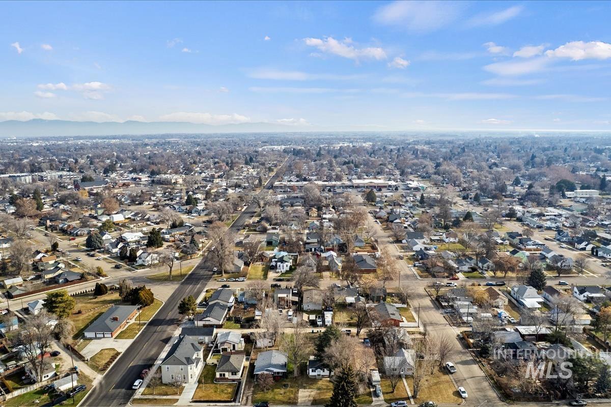 116 Maple St, Nampa, Idaho 83686-5026, 1 Bedroom, 1 Bathroom, Residential For Sale, Price $239,900,MLS 98973072