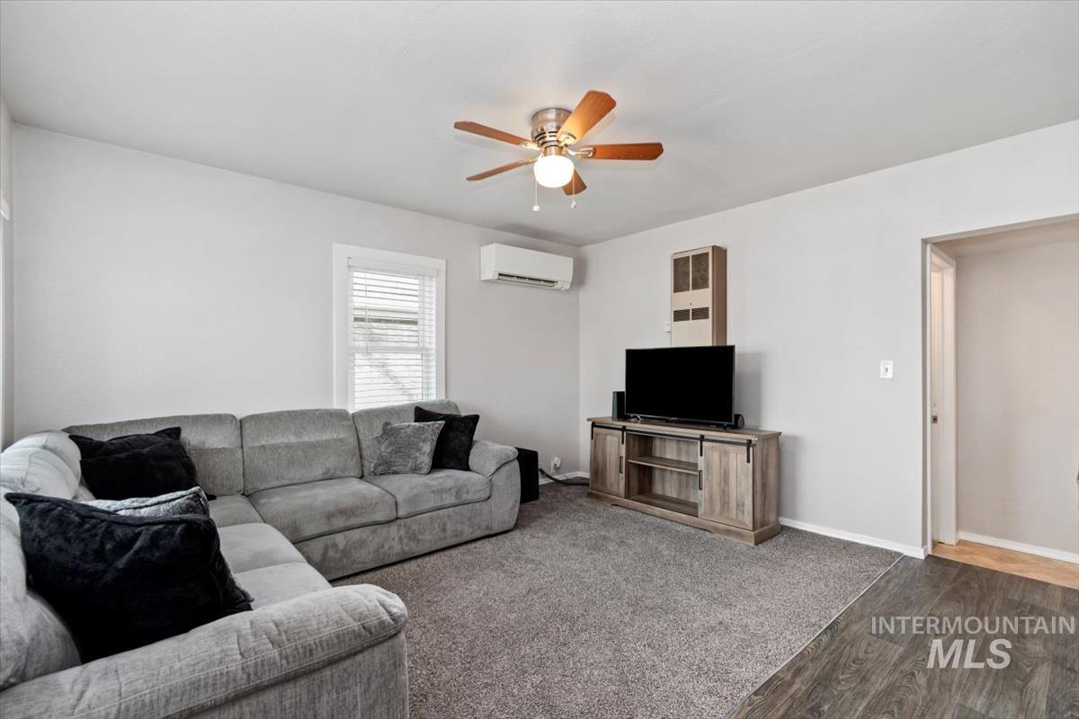 116 Maple St, Nampa, Idaho 83686-5026, 1 Bedroom, 1 Bathroom, Residential For Sale, Price $239,900,MLS 98973072