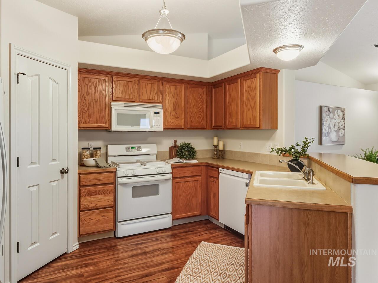 16935 N Thurgood Loop, Nampa, Idaho 83687, 3 Bedrooms, 2 Bathrooms, Residential For Sale, Price $370,000,MLS 98973074