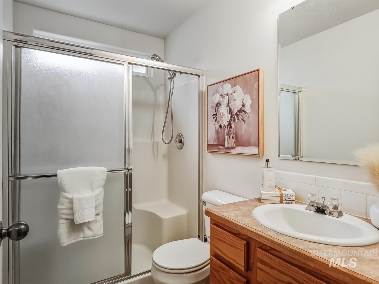 16935 N Thurgood Loop, Nampa, Idaho 83687, 3 Bedrooms, 2 Bathrooms, Residential For Sale, Price $370,000,MLS 98973074