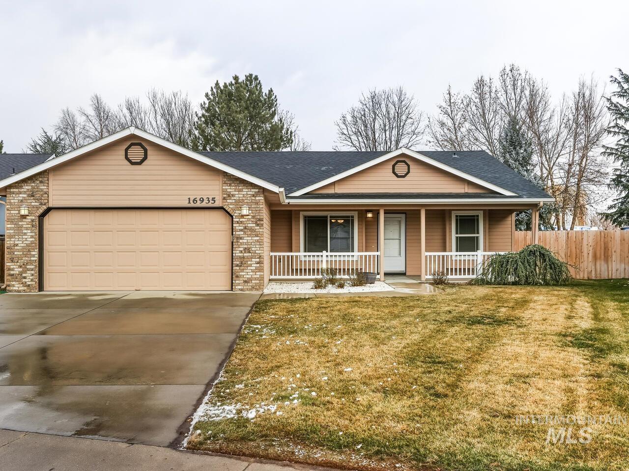 16935 N Thurgood Loop, Nampa, Idaho 83687, 3 Bedrooms, 2 Bathrooms, Residential For Sale, Price $370,000,MLS 98973074