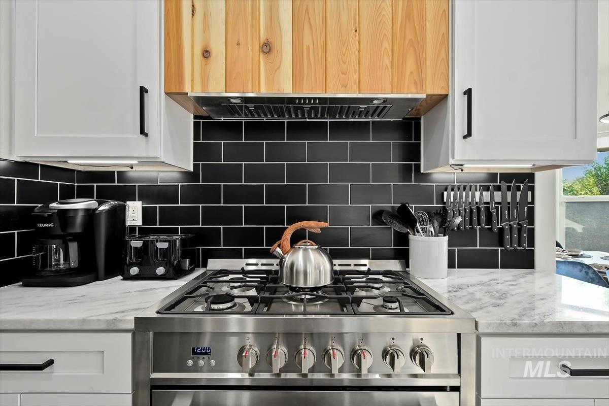 2095 N Meridian Rd, Eagle, Idaho 83616, 4 Bedrooms, 3 Bathrooms, Residential For Sale, Price $1,999,000,MLS 98973082