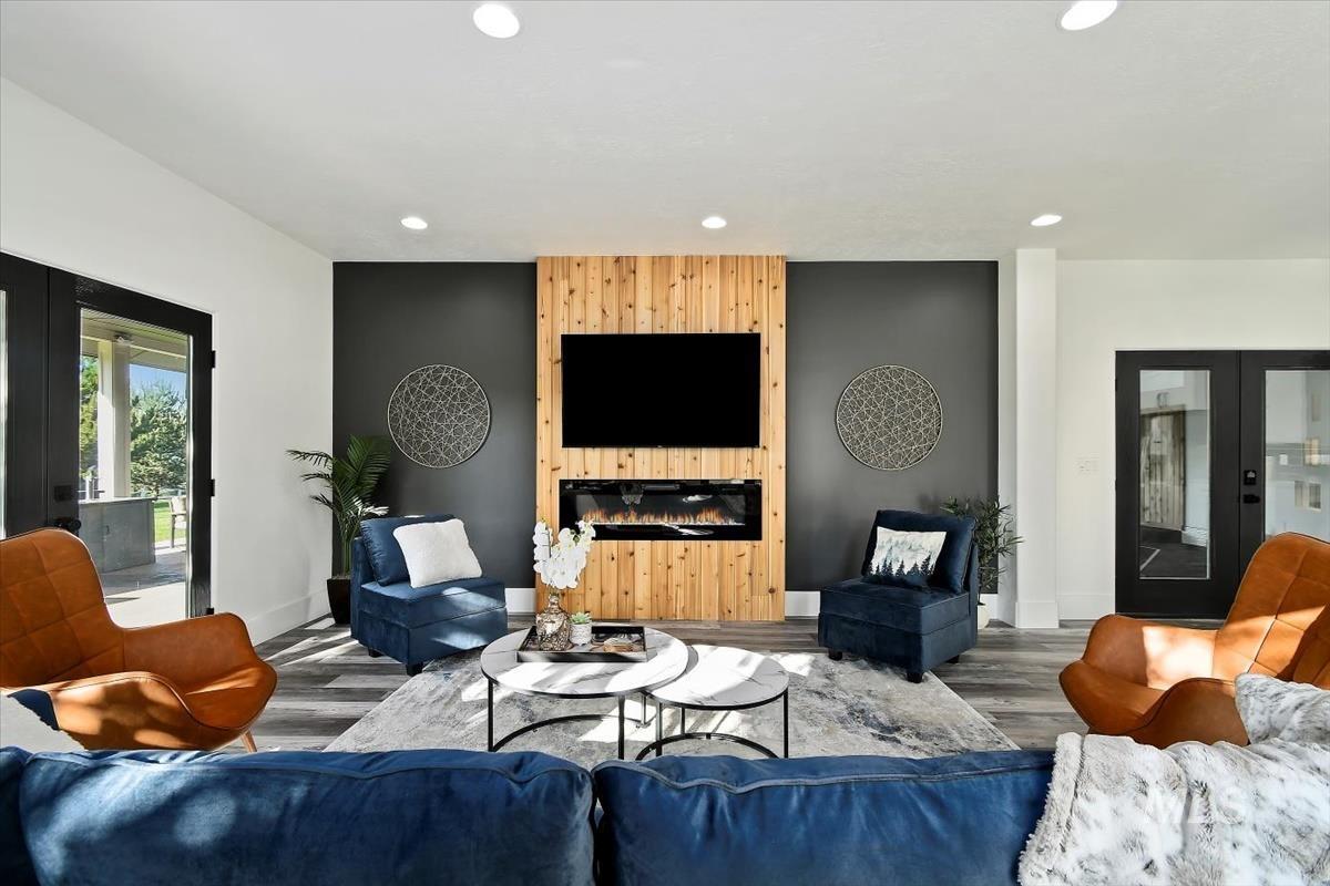 2095 N Meridian Rd, Eagle, Idaho 83616, 4 Bedrooms, 3 Bathrooms, Residential For Sale, Price $1,999,000,MLS 98973082