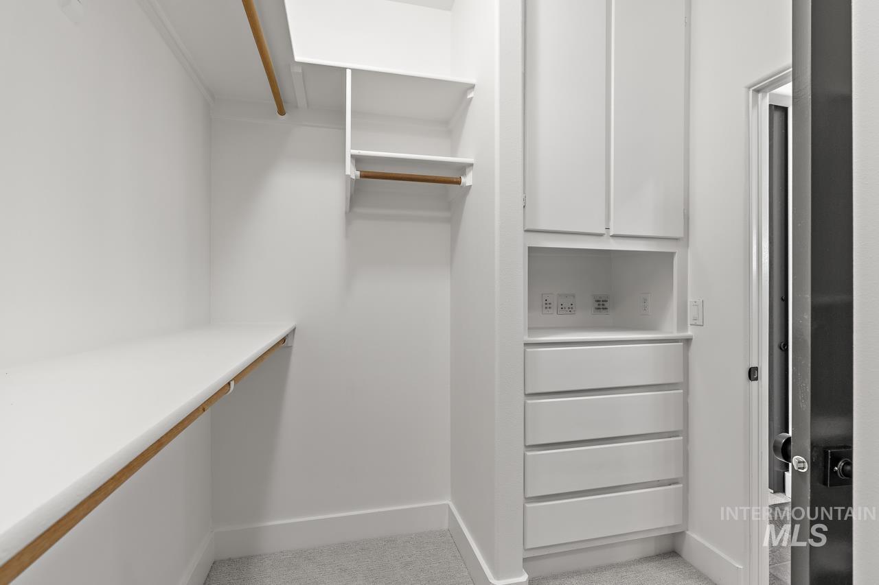 2095 N Meridian Rd, Eagle, Idaho 83616, 4 Bedrooms, 3 Bathrooms, Residential For Sale, Price $1,999,000,MLS 98973082