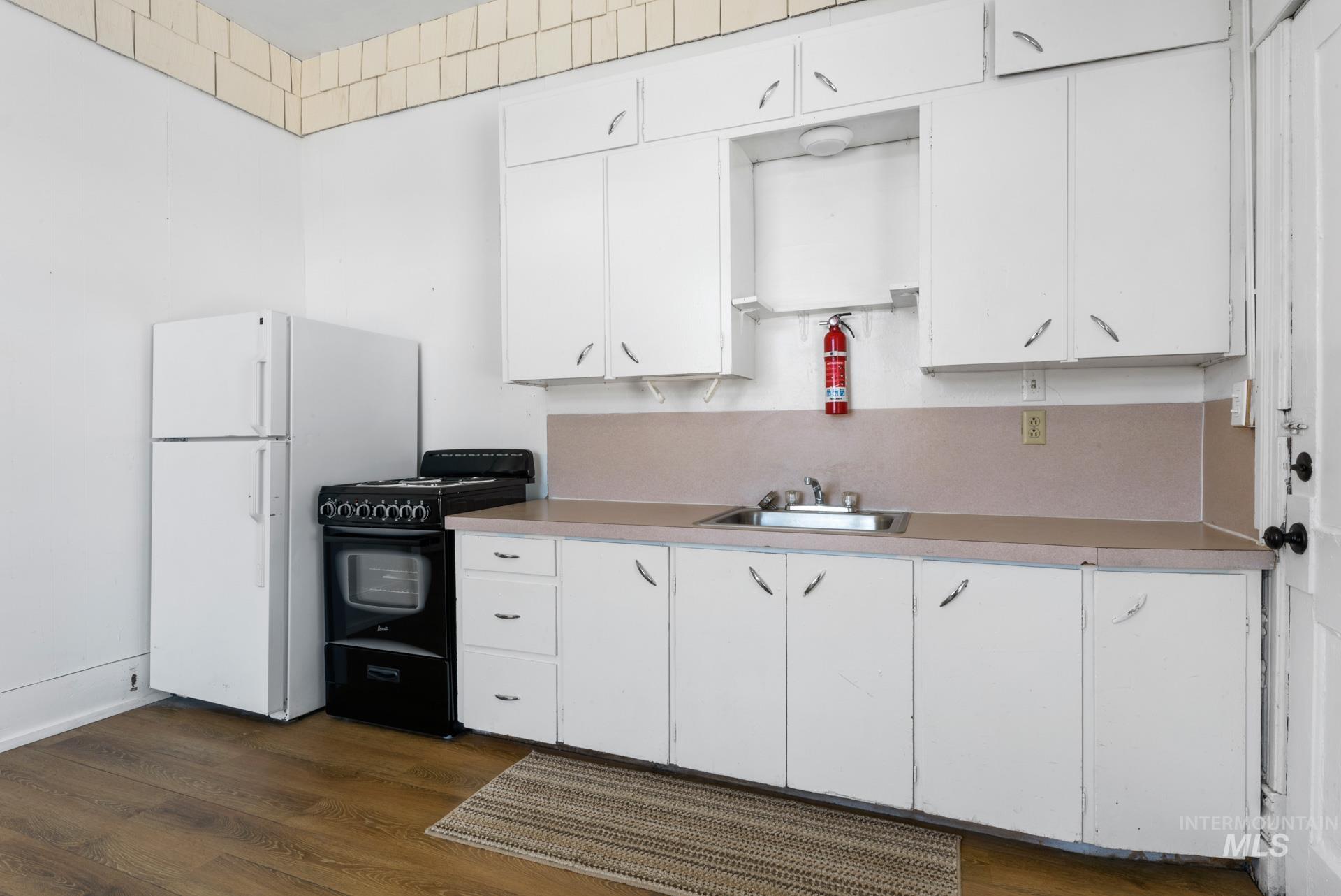 405 N 2nd E, Mountain Home, Idaho 83647, 1 Bedroom, 1 Bathroom, Residential Income For Sale, Price $760,000,MLS 98973083