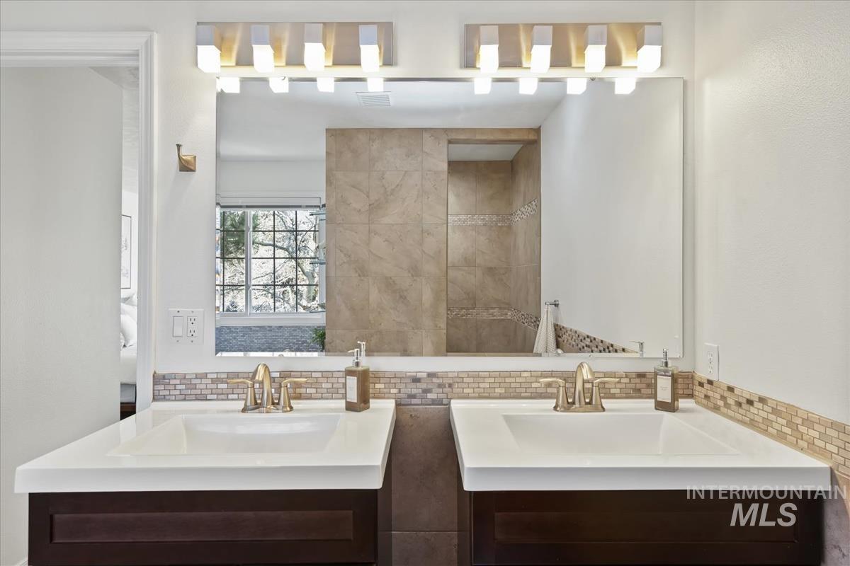 1712 E Myrtle Beach Ct, Eagle, Idaho 83616, 4 Bedrooms, 2.5 Bathrooms, Residential For Sale, Price $700,000, 98973084