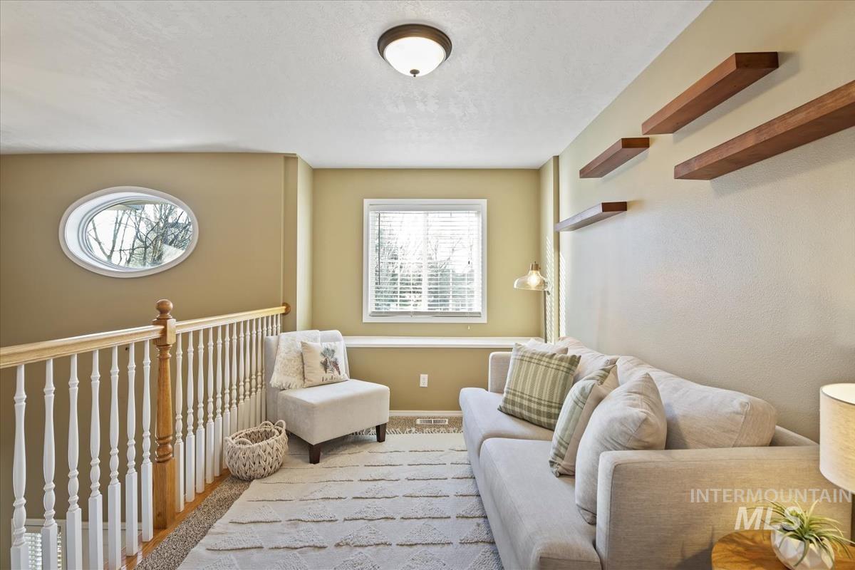 1712 E Myrtle Beach Ct, Eagle, Idaho 83616, 4 Bedrooms, 2.5 Bathrooms, Residential For Sale, Price $700,000, 98973084