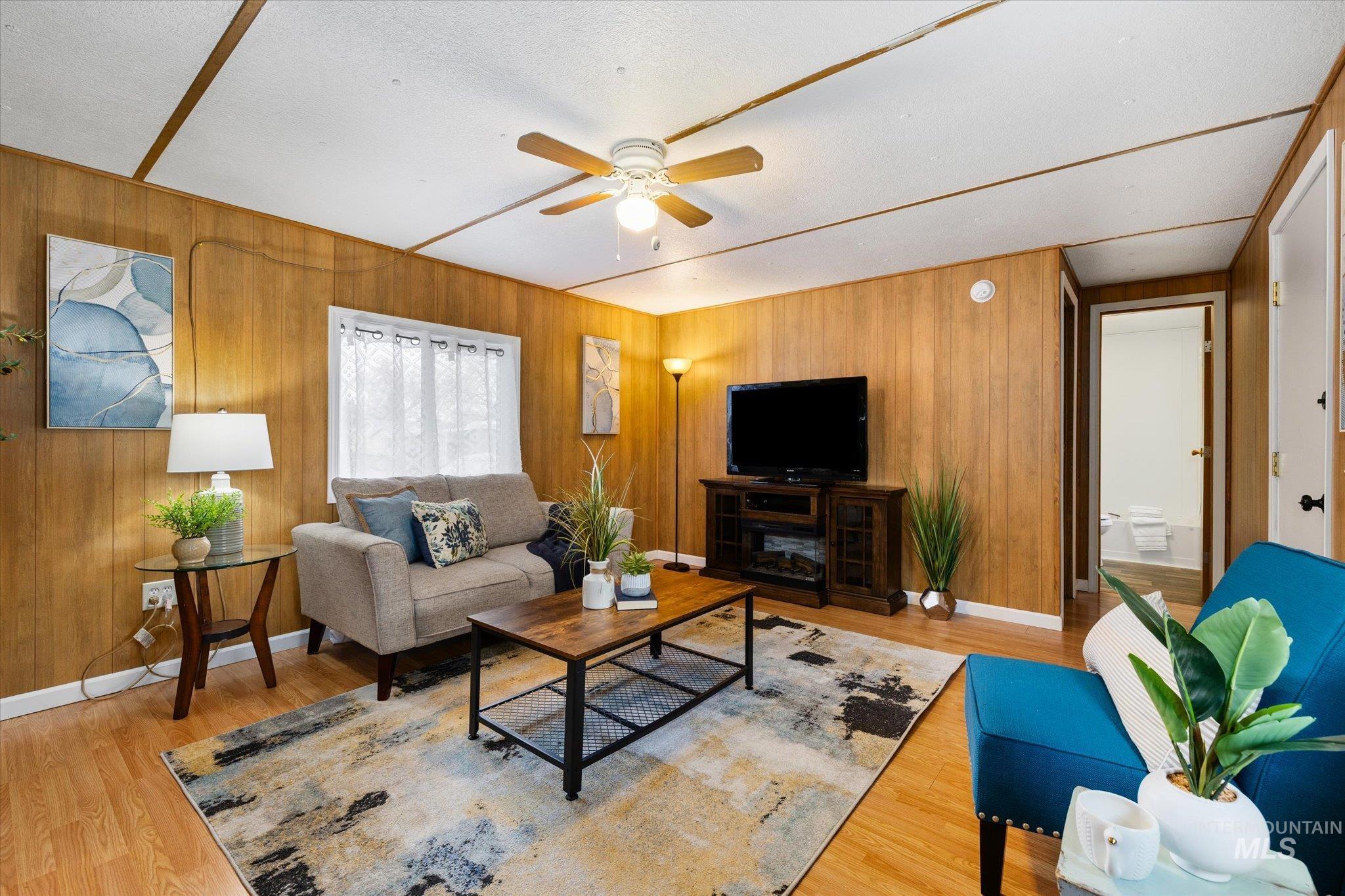 1410 W Flamingo Ave TRLR 7, Nampa, Idaho 83651, 3 Bedrooms, 2 Bathrooms, Residential For Sale, Price $78,000,MLS 98973085