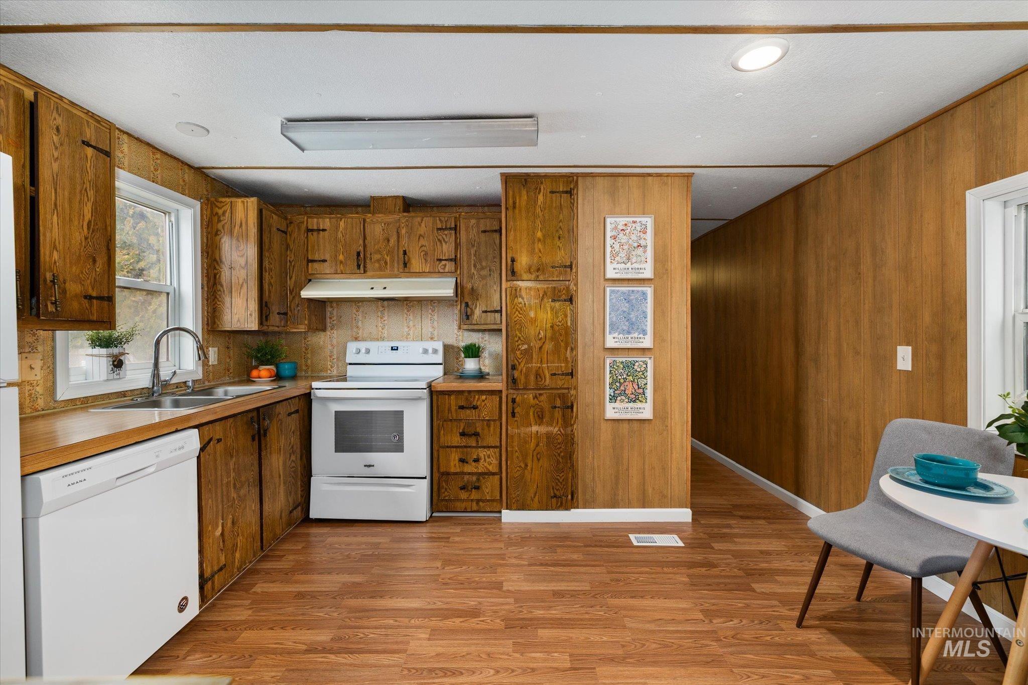 1410 W Flamingo Ave TRLR 7, Nampa, Idaho 83651, 3 Bedrooms, 2 Bathrooms, Residential For Sale, Price $78,000,MLS 98973085