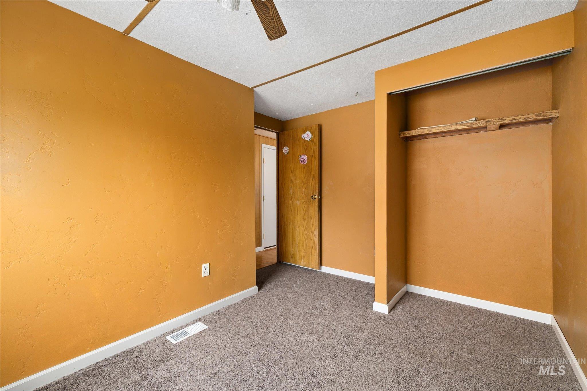 1410 W Flamingo Ave TRLR 7, Nampa, Idaho 83651, 3 Bedrooms, 2 Bathrooms, Residential For Sale, Price $78,000,MLS 98973085