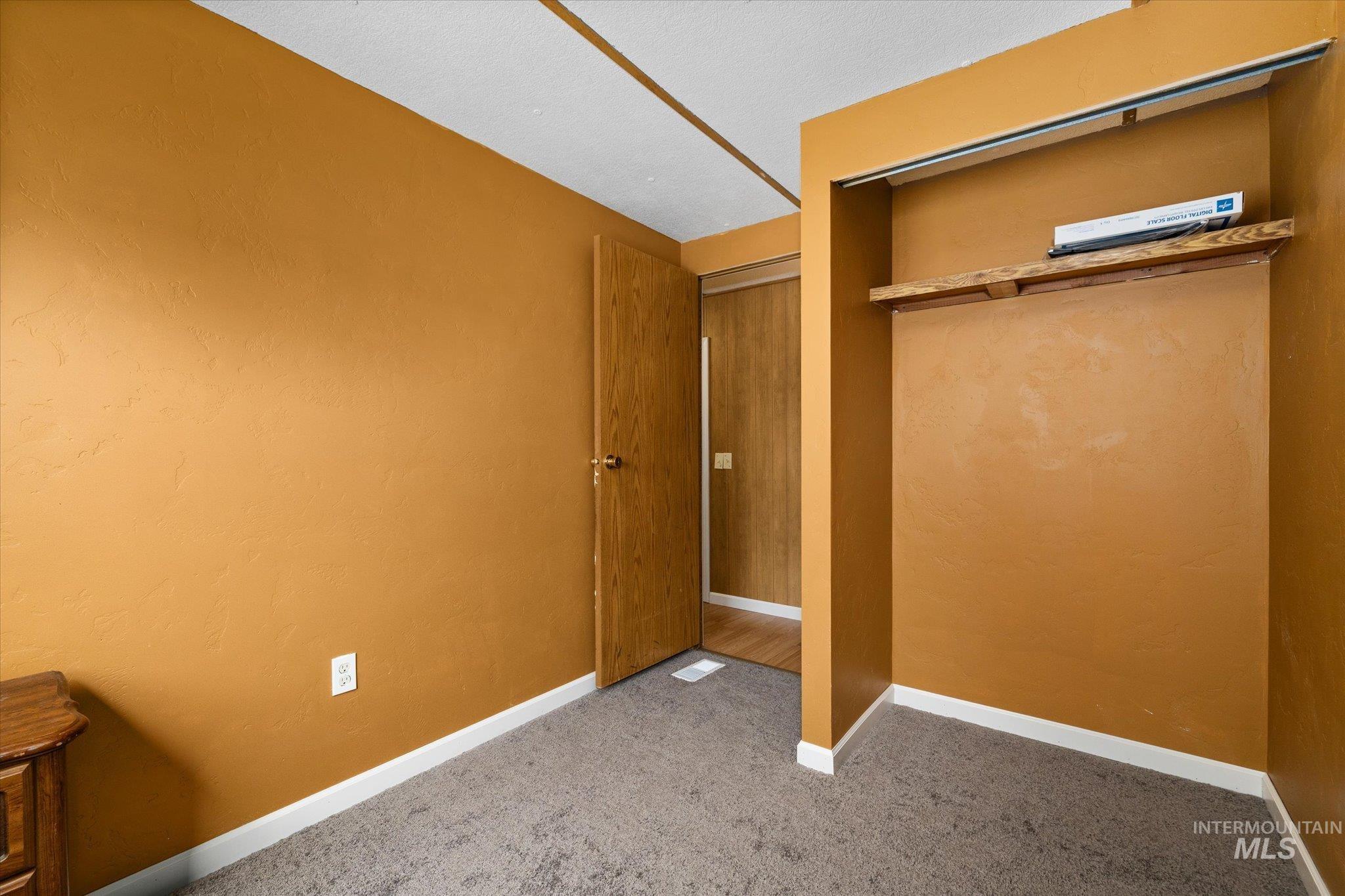 1410 W Flamingo Ave TRLR 7, Nampa, Idaho 83651, 3 Bedrooms, 2 Bathrooms, Residential For Sale, Price $78,000,MLS 98973085