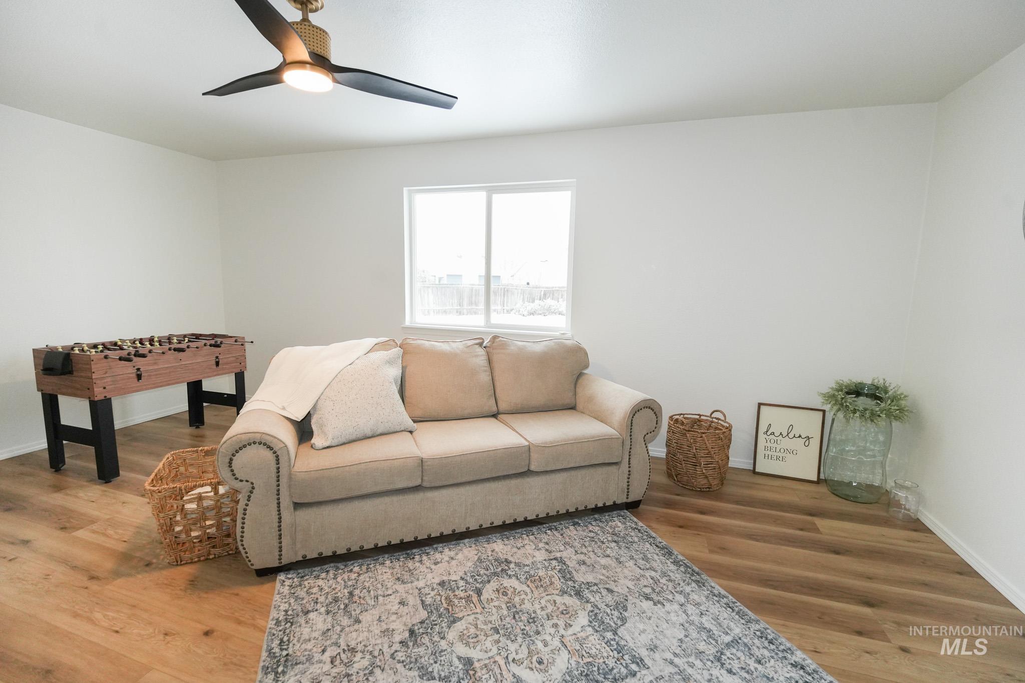 4415 S Silverwood Pl., Boise, Idaho 83716, 3 Bedrooms, 2 Bathrooms, Residential For Sale, Price $469,900,MLS 98973087