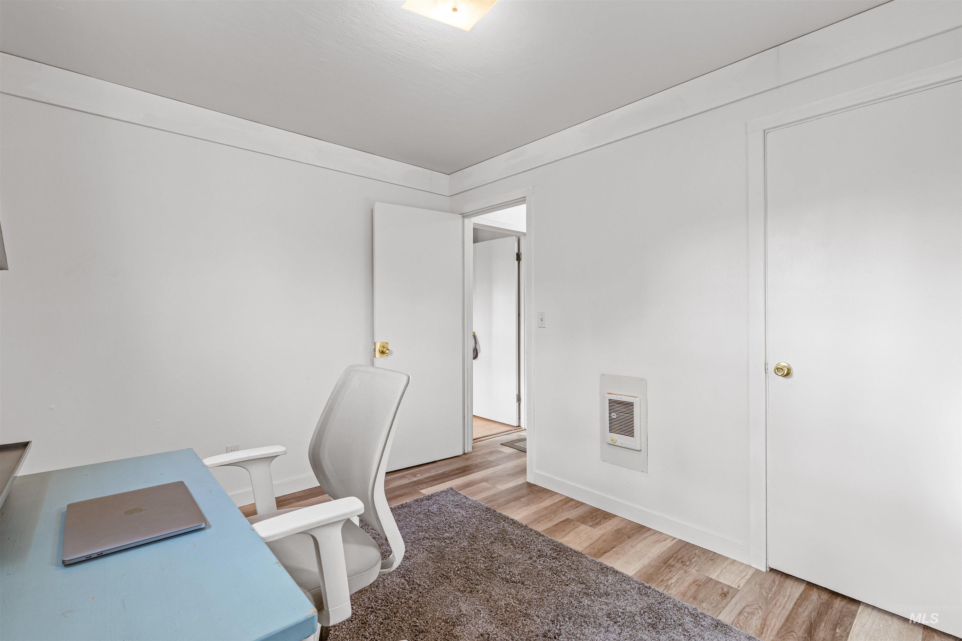 737 4th Street, Clarkston, Washington 99403, 2 Bedrooms, 1 Bathroom, Residential For Sale, Price $249,900,MLS 98973089