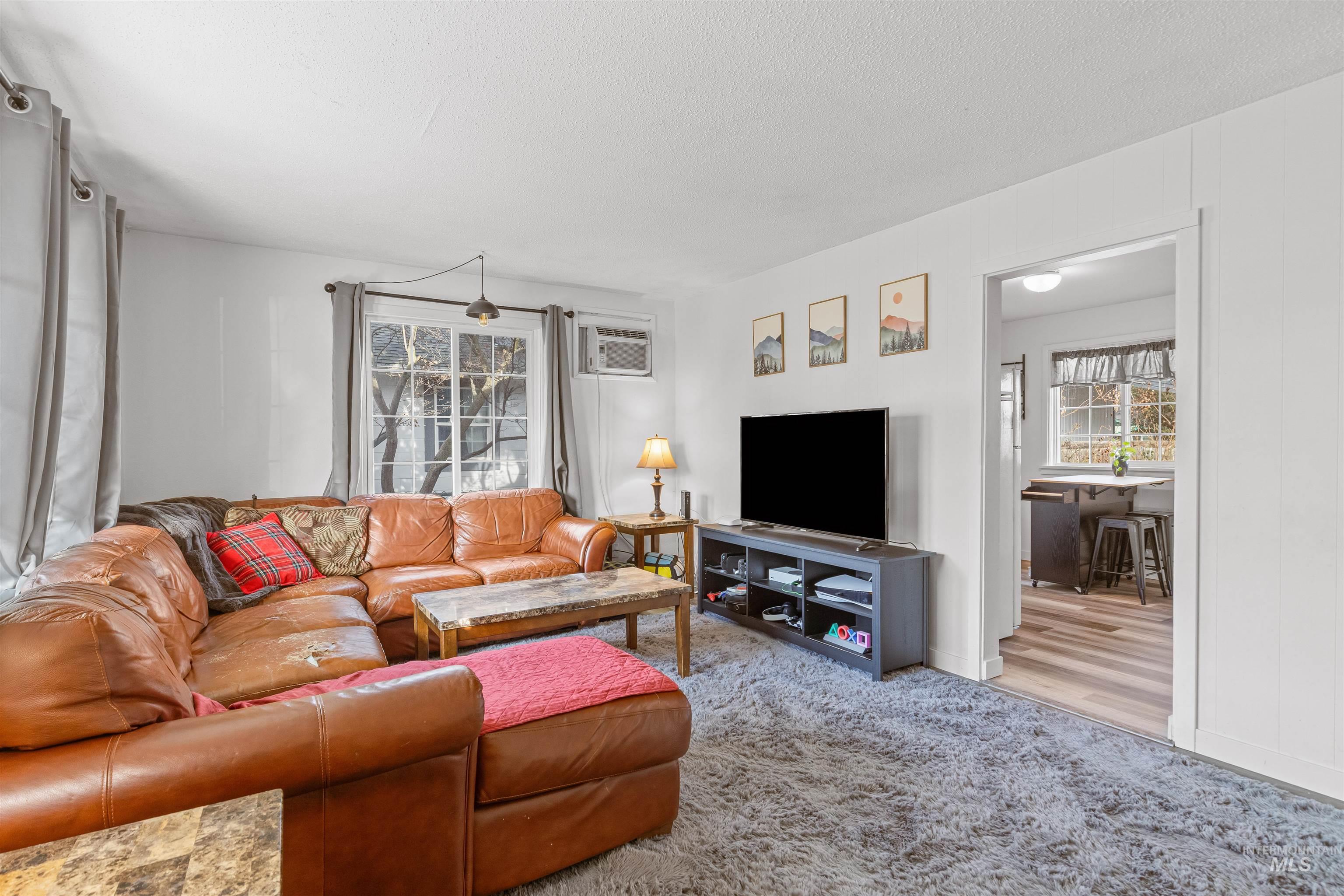 737 4th Street, Clarkston, Washington 99403, 2 Bedrooms, 1 Bathroom, Residential For Sale, Price $249,900,MLS 98973089