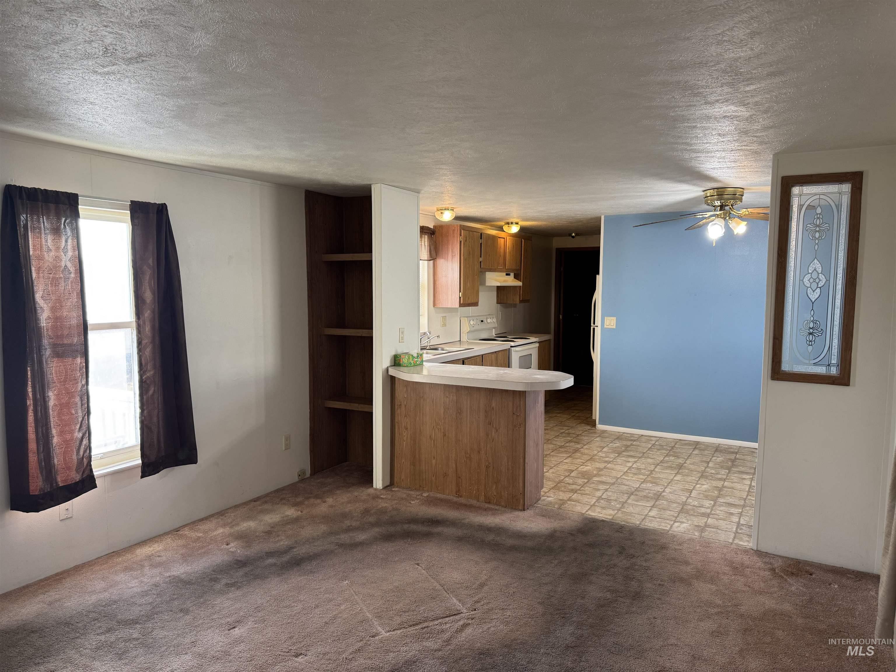 198 South Hills Road, Twin Falls, Idaho 83301, 2 Bedrooms, 2 Bathrooms, Residential For Sale, Price $87,000,MLS 98973090