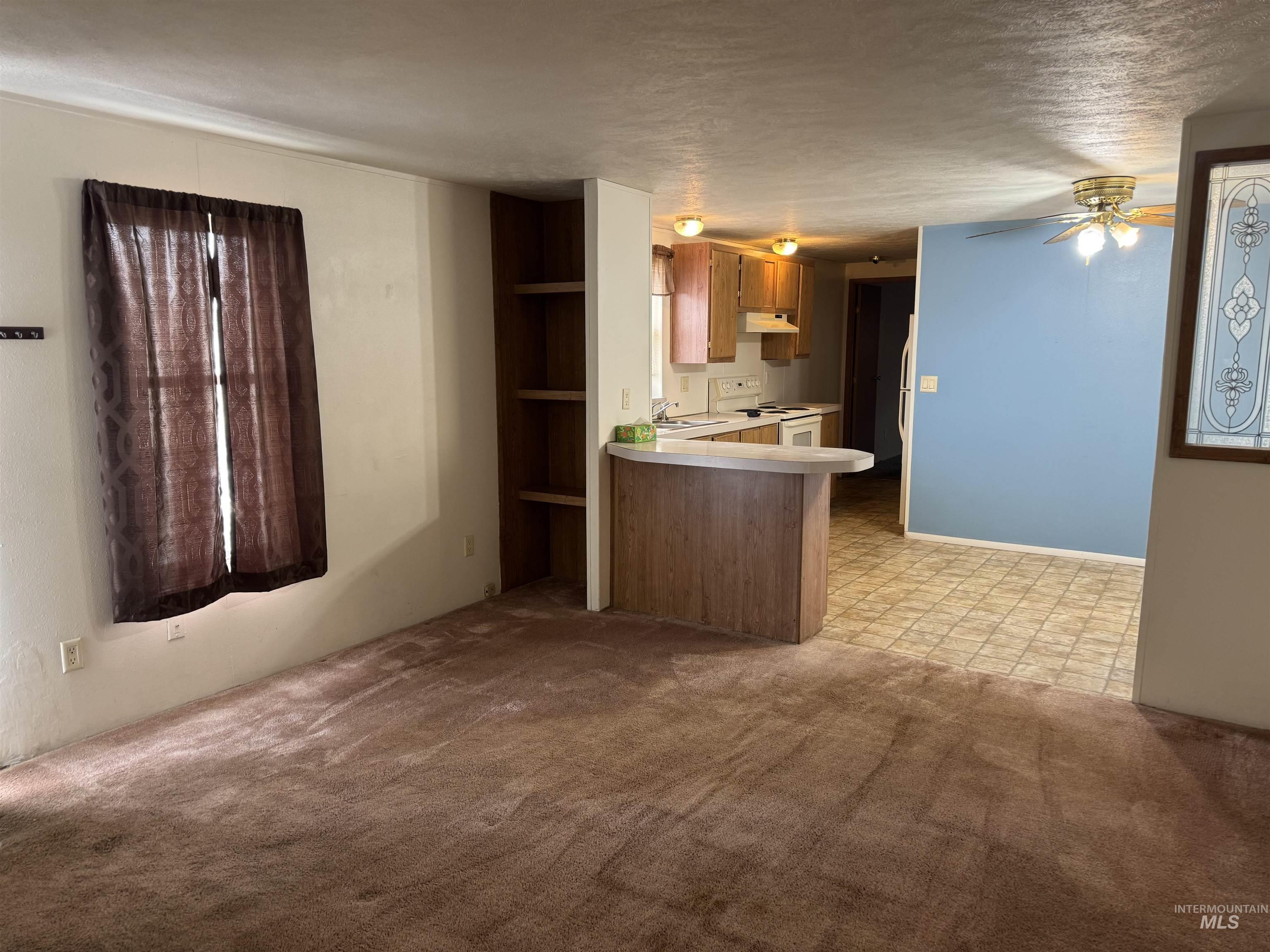 198 South Hills Road, Twin Falls, Idaho 83301, 2 Bedrooms, 2 Bathrooms, Residential For Sale, Price $87,000, 98973090