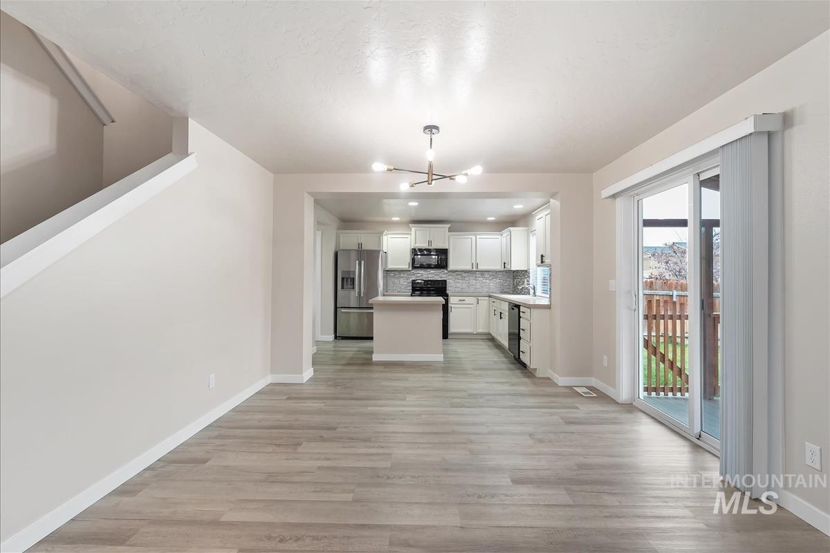 13576 Cocoa Beach St, Caldwell, Idaho 83607, 4 Bedrooms, 3 Bathrooms, Residential For Sale, Price $419,000,MLS 98973091