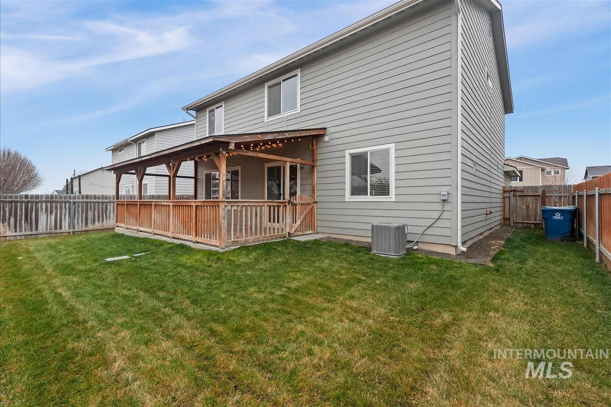 13576 Cocoa Beach St, Caldwell, Idaho 83607, 4 Bedrooms, 3 Bathrooms, Residential For Sale, Price $419,000,MLS 98973091