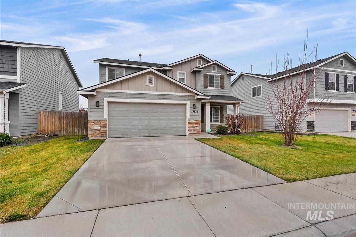 13576 Cocoa Beach St, Caldwell, Idaho 83607, 4 Bedrooms, 3 Bathrooms, Residential For Sale, Price $419,000,MLS 98973091