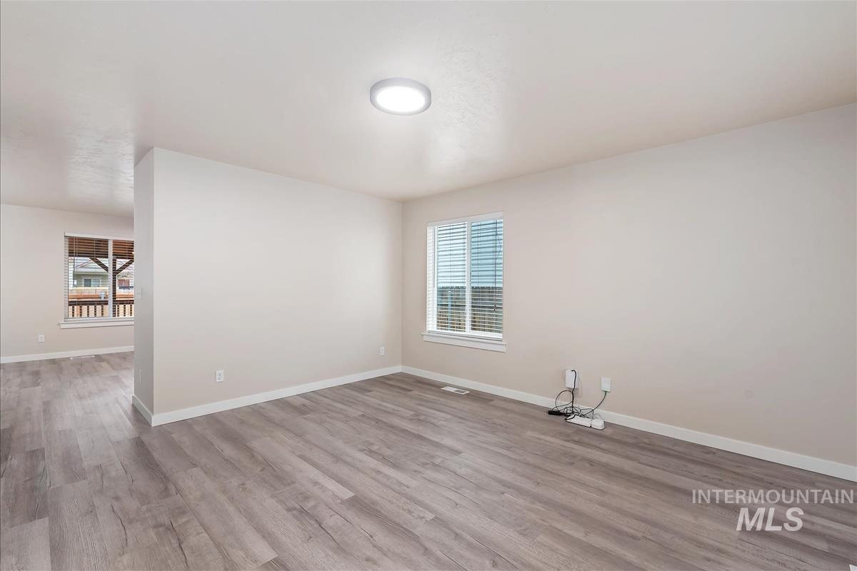 13576 Cocoa Beach St, Caldwell, Idaho 83607, 4 Bedrooms, 3 Bathrooms, Residential For Sale, Price $419,000,MLS 98973091