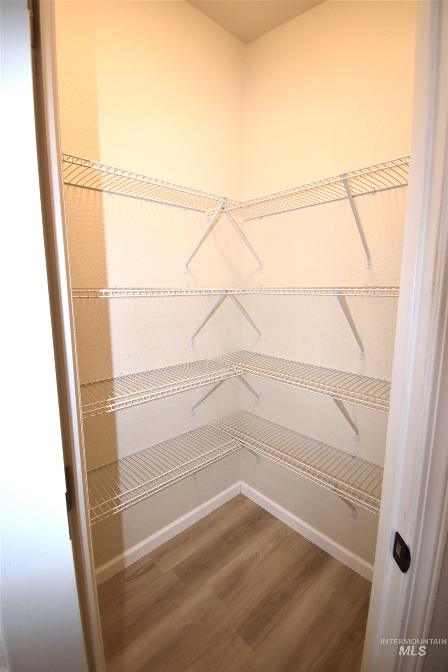 3610 15th Street, Lewiston, Idaho 83501, 2 Bedrooms, 2 Bathrooms, Residential For Sale, Price $189,500,MLS 98973092