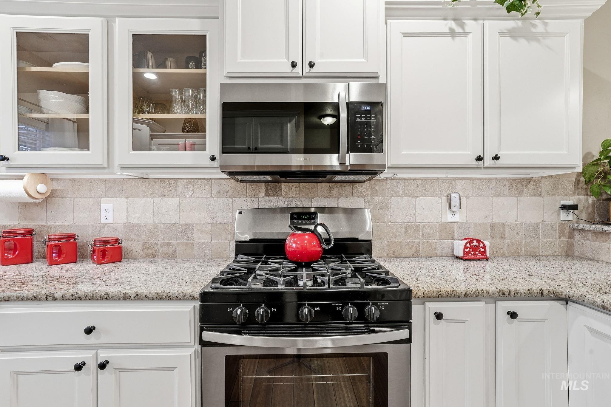 1669 E Horse Creek, Meridian, Idaho 83642, 3 Bedrooms, 2 Bathrooms, Residential For Sale, Price $409,900,MLS 98973096