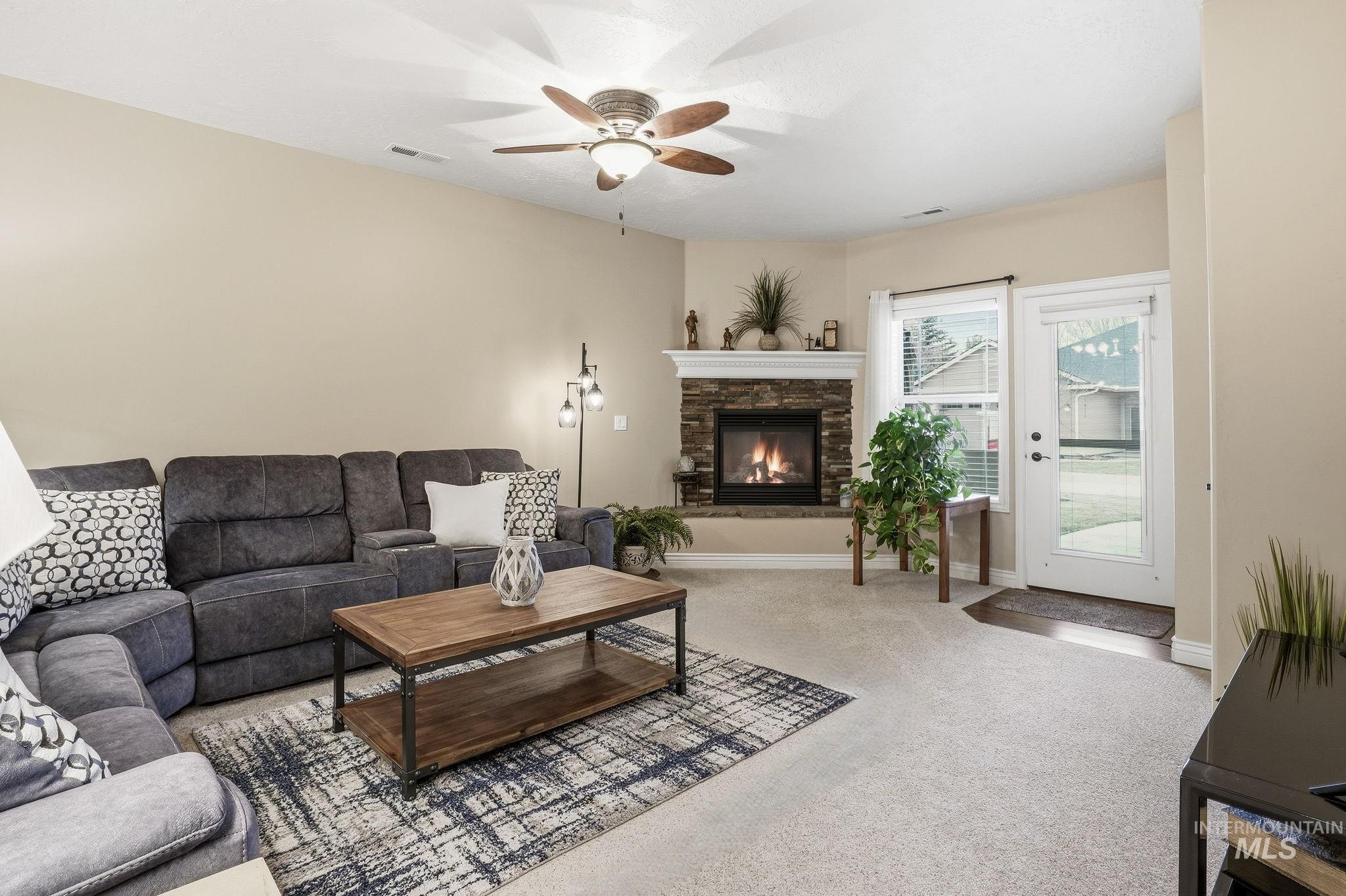 1669 E Horse Creek, Meridian, Idaho 83642, 3 Bedrooms, 2 Bathrooms, Residential For Sale, Price $409,900,MLS 98973096