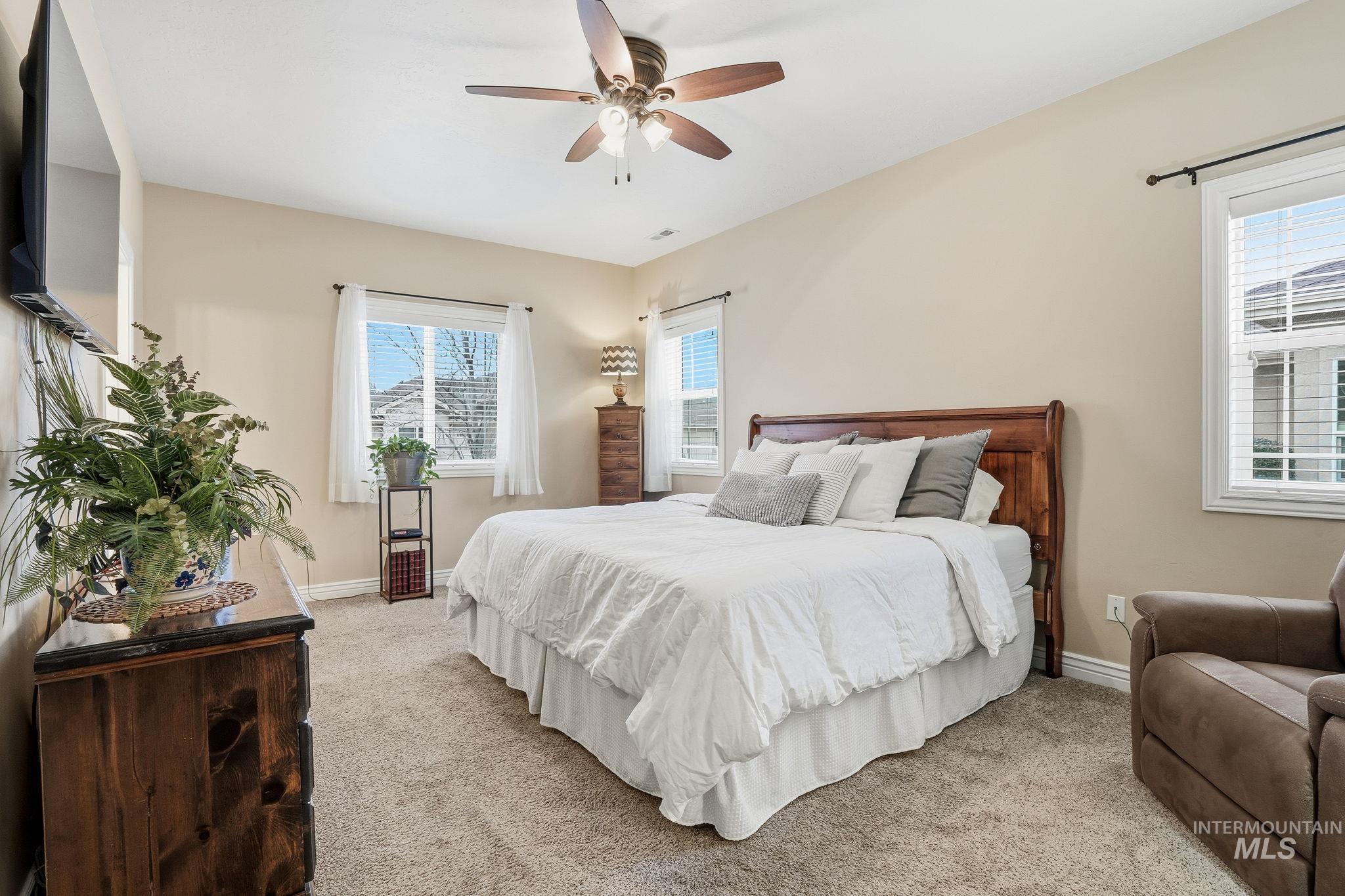 1669 E Horse Creek, Meridian, Idaho 83642, 3 Bedrooms, 2 Bathrooms, Residential For Sale, Price $409,900,MLS 98973096