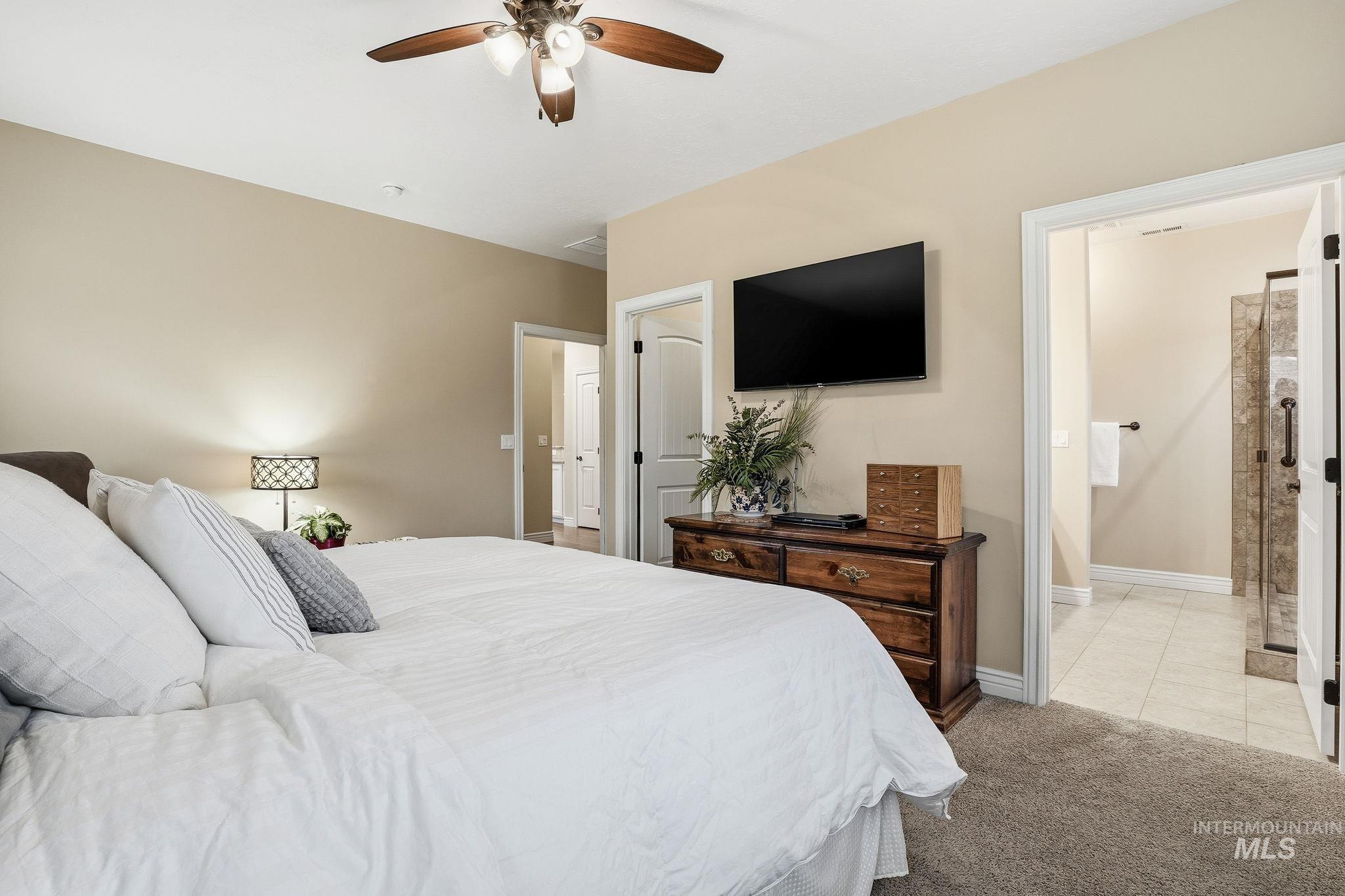 1669 E Horse Creek, Meridian, Idaho 83642, 3 Bedrooms, 2 Bathrooms, Residential For Sale, Price $409,900,MLS 98973096