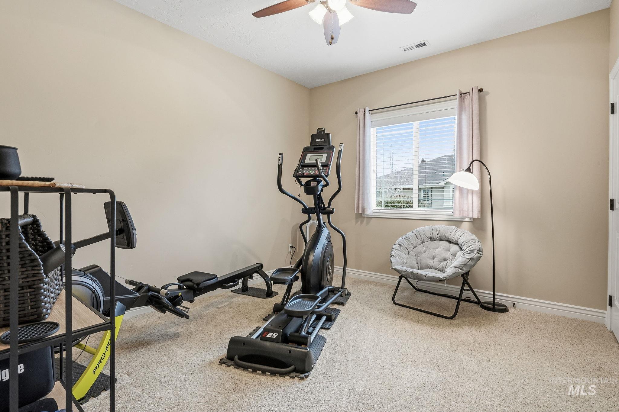 1669 E Horse Creek, Meridian, Idaho 83642, 3 Bedrooms, 2 Bathrooms, Residential For Sale, Price $409,900,MLS 98973096