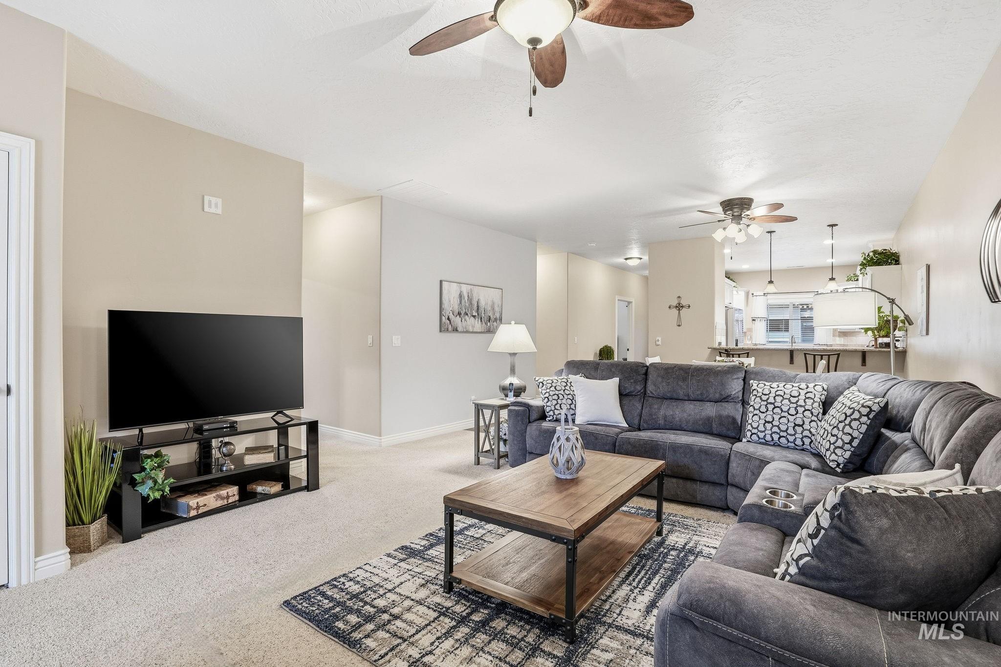 1669 E Horse Creek, Meridian, Idaho 83642, 3 Bedrooms, 2 Bathrooms, Residential For Sale, Price $409,900,MLS 98973096