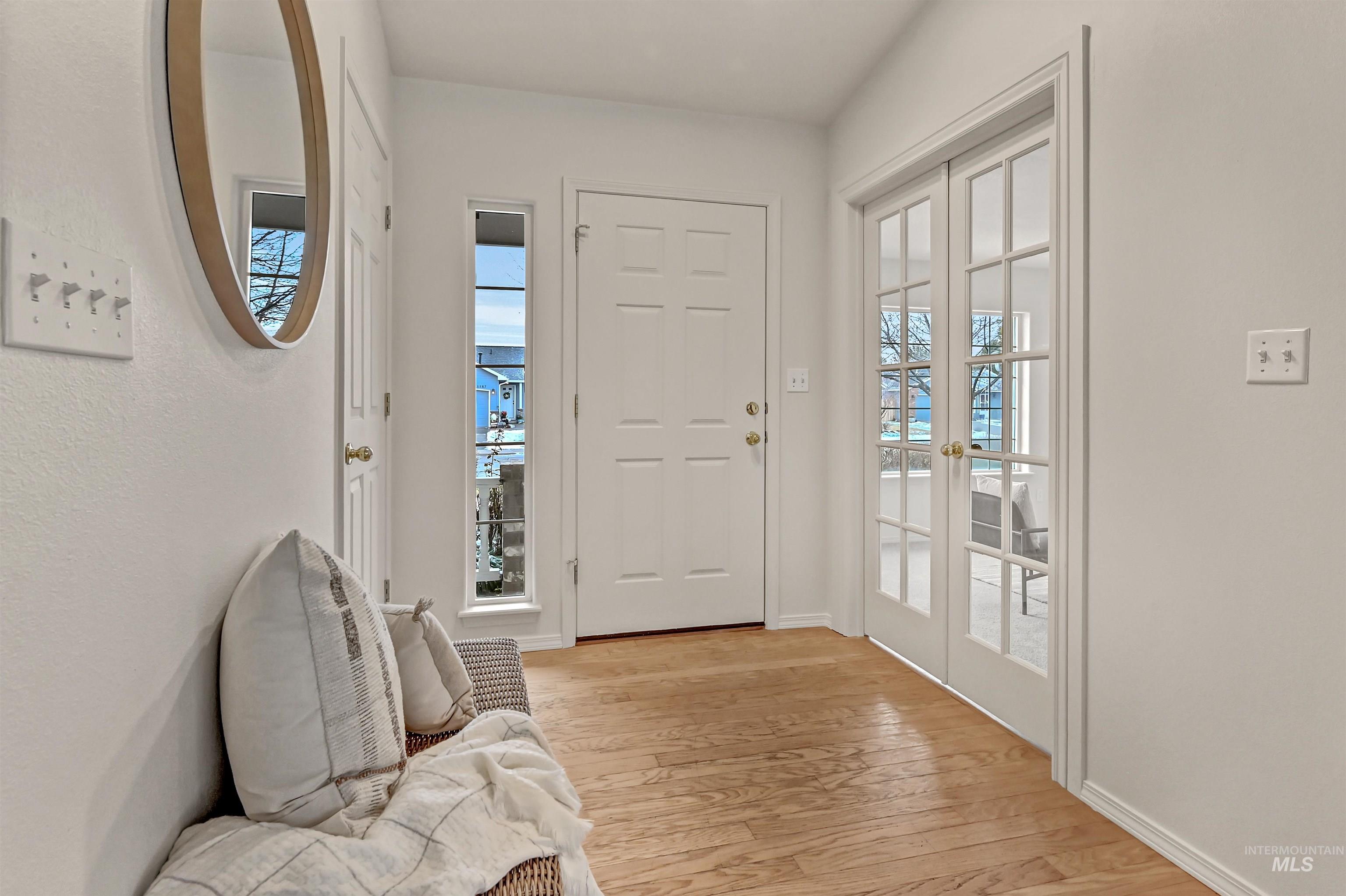 5562 S Impatiens Place, Boise, Idaho 83716-7000, 3 Bedrooms, 2 Bathrooms, Residential For Sale, Price $529,900,MLS 98973104