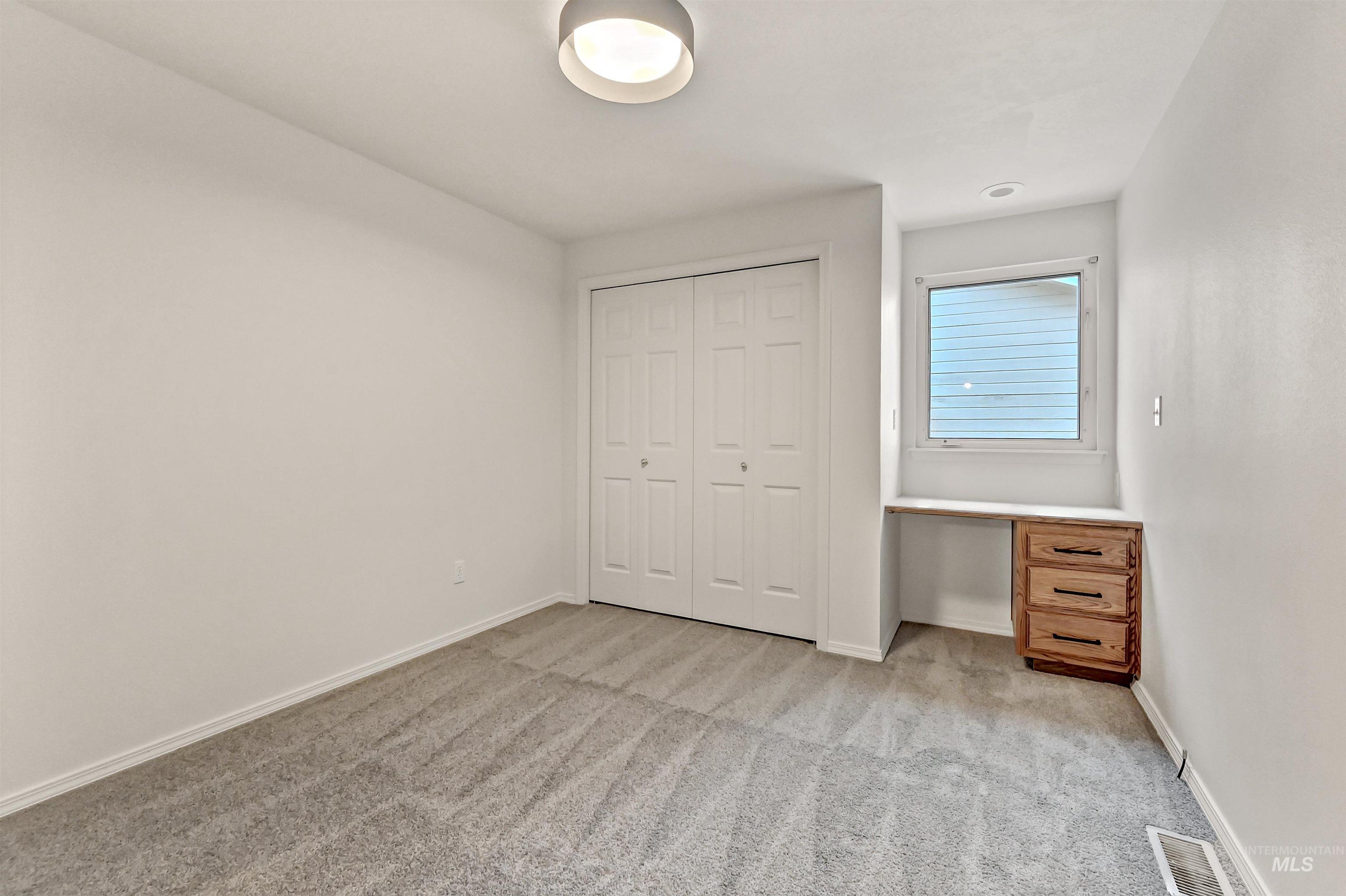 5562 S Impatiens Place, Boise, Idaho 83716-7000, 3 Bedrooms, 2 Bathrooms, Residential For Sale, Price $529,900,MLS 98973104