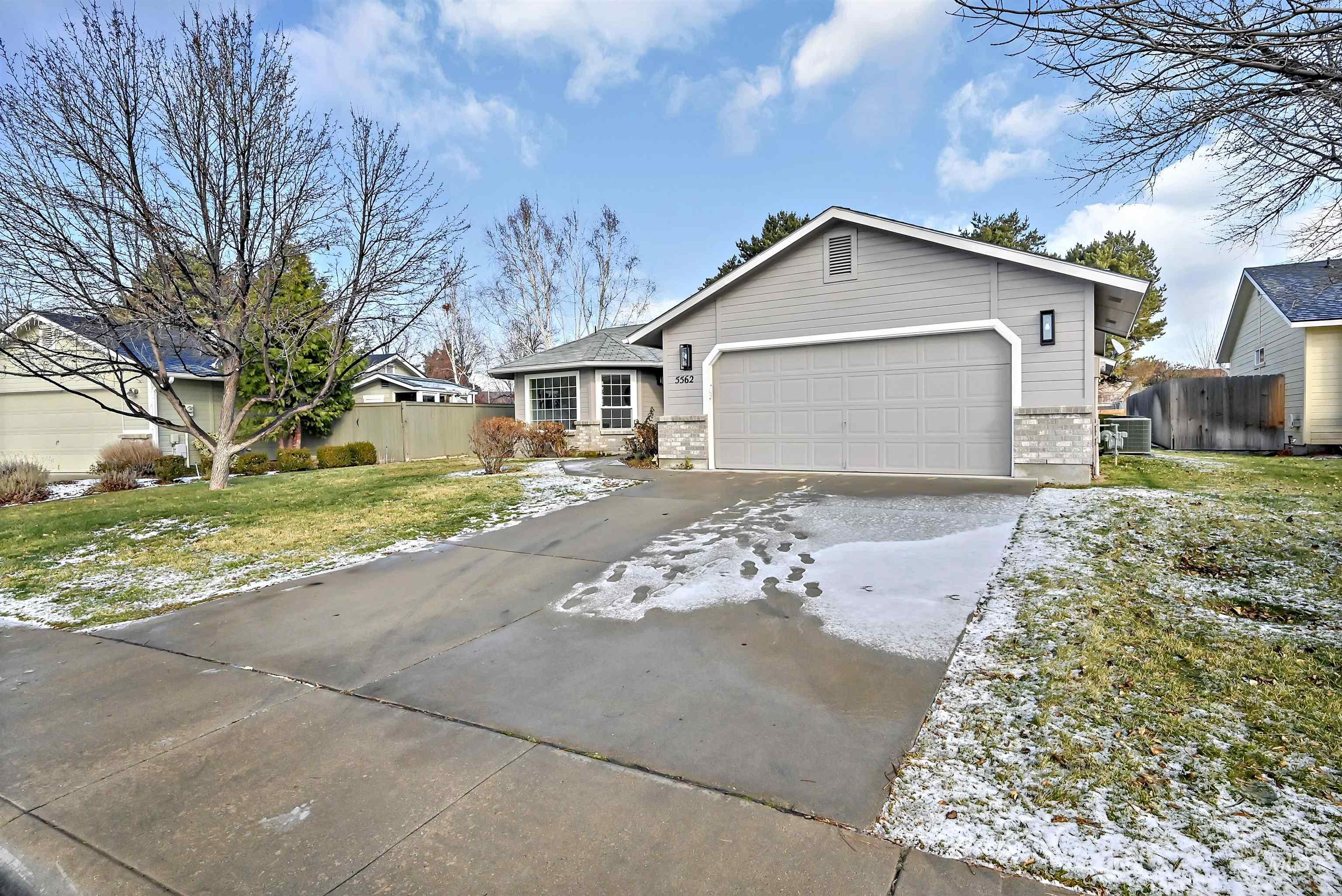 5562 S Impatiens Place, Boise, Idaho 83716-7000, 3 Bedrooms, 2 Bathrooms, Residential For Sale, Price $529,900,MLS 98973104