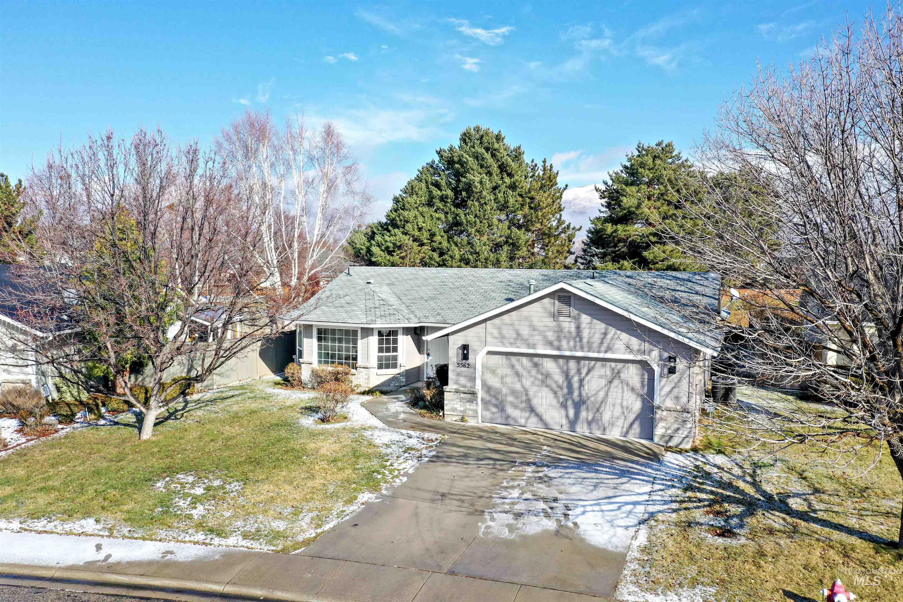 5562 S Impatiens Place, Boise, Idaho 83716-7000, 3 Bedrooms, 2 Bathrooms, Residential For Sale, Price $529,900,MLS 98973104