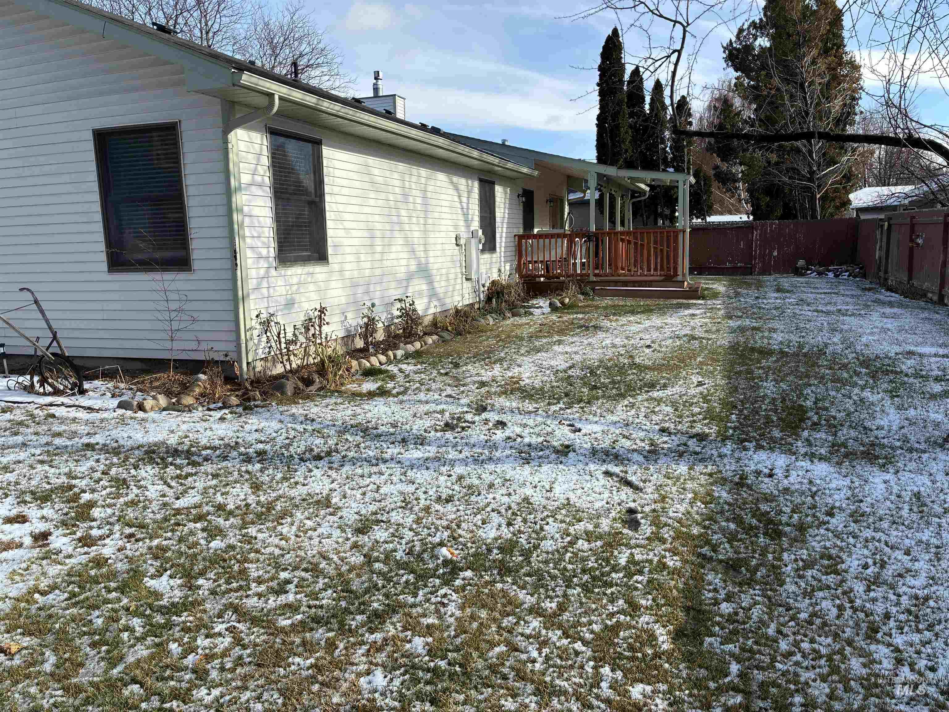 745 Hiawatha Way, Twin Falls, Idaho 83301, 3 Bedrooms, 2 Bathrooms, Residential For Sale, Price $359,000,MLS 98973107