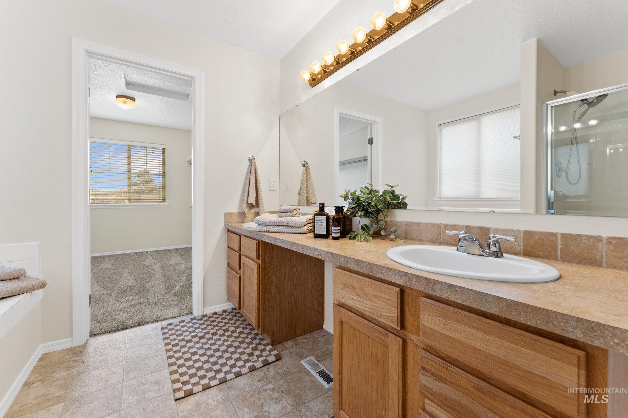 3523 S High Springs St, Nampa, Idaho 83686, 4 Bedrooms, 2.5 Bathrooms, Residential For Sale, Price $450,000,MLS 98973108