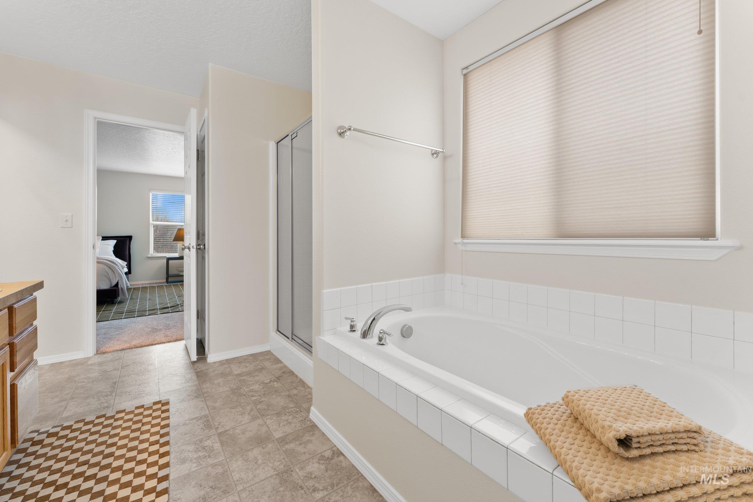 3523 S High Springs St, Nampa, Idaho 83686, 4 Bedrooms, 2.5 Bathrooms, Residential For Sale, Price $450,000,MLS 98973108