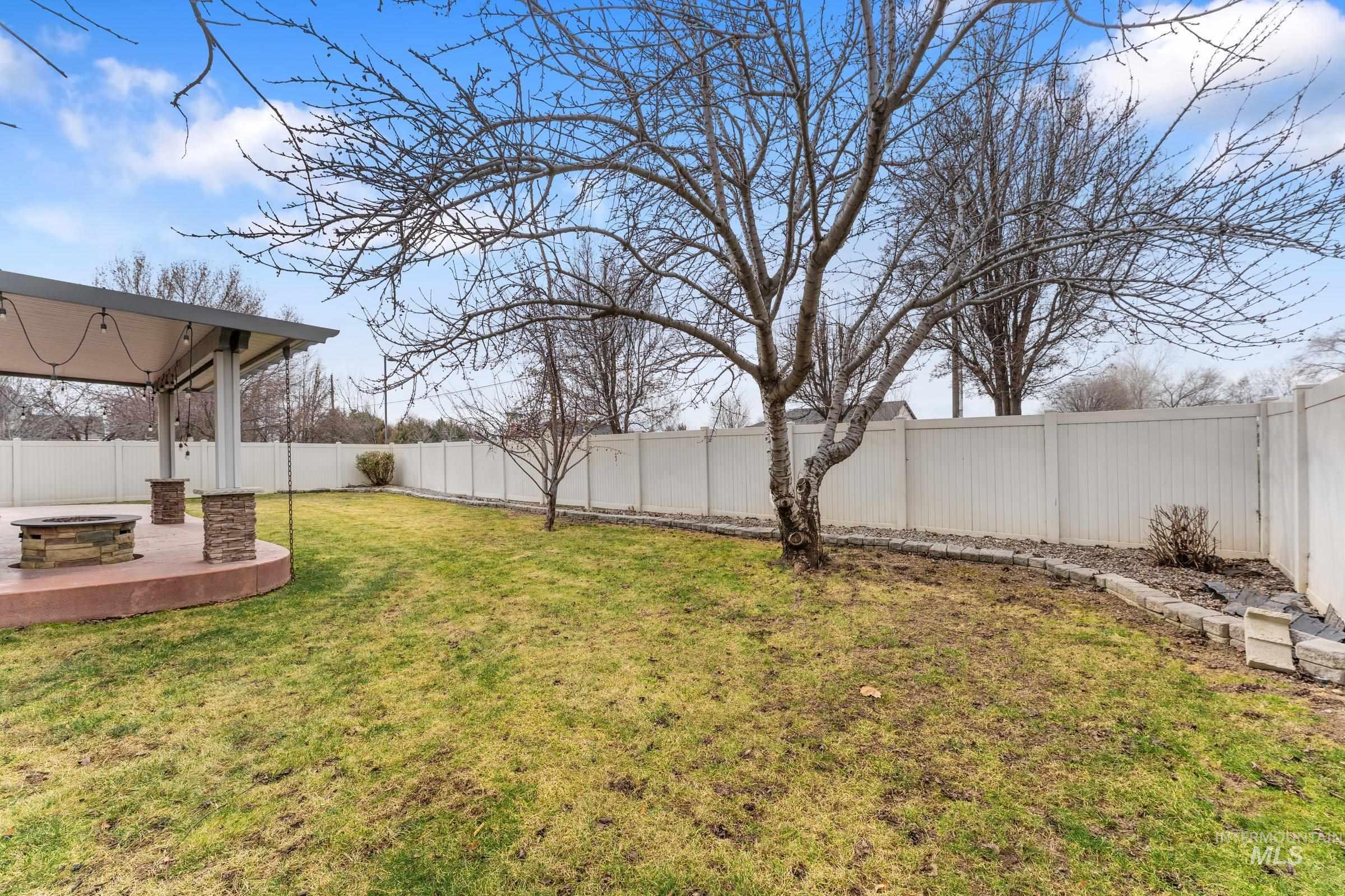 3523 S High Springs St, Nampa, Idaho 83686, 4 Bedrooms, 2.5 Bathrooms, Residential For Sale, Price $450,000,MLS 98973108