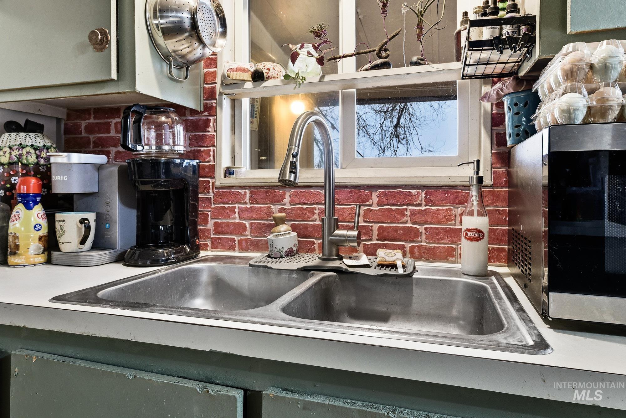 17567 Hollow Rd, Caldwell, Idaho 83607, 3 Bedrooms, 2 Bathrooms, Residential For Sale, Price $550,000,MLS 98973110