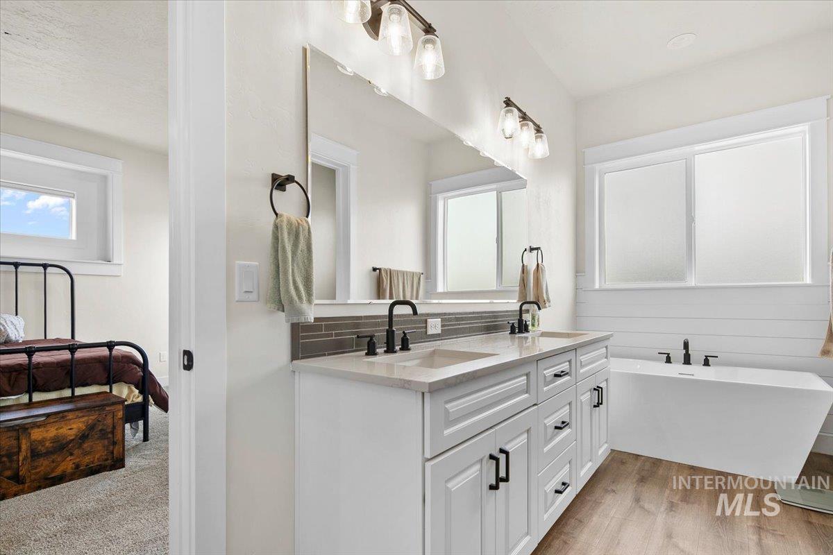 6721 El Paso Rd, Caldwell, Idaho 83607, 4 Bedrooms, 2 Bathrooms, Residential For Sale, Price $975,000,MLS 98973111