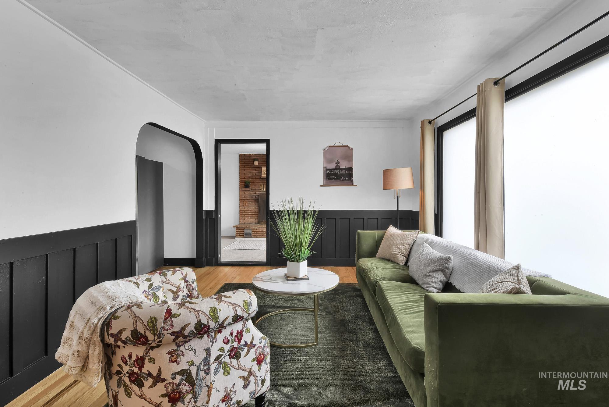 2519 S Vista Ave, Boise, Idaho 83705, 4 Bedrooms, 1 Bathroom, Residential For Sale, Price $399,000,MLS 98973114