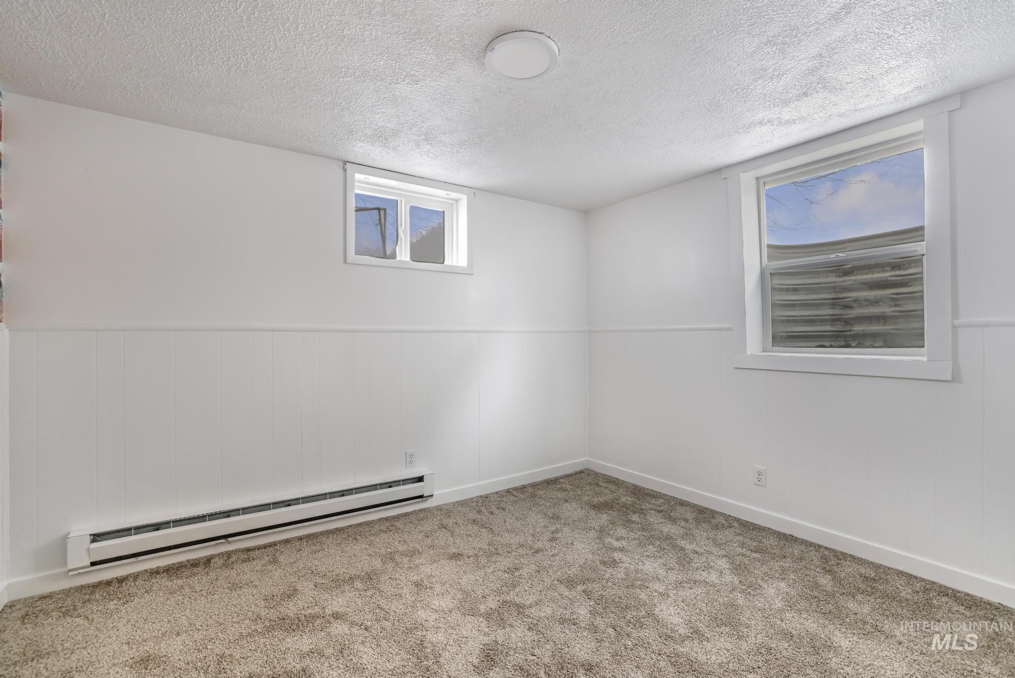 201 E 27th St., Burley, Idaho 83318, 5 Bedrooms, 3 Bathrooms, Residential For Sale, Price $379,000,MLS 98973117