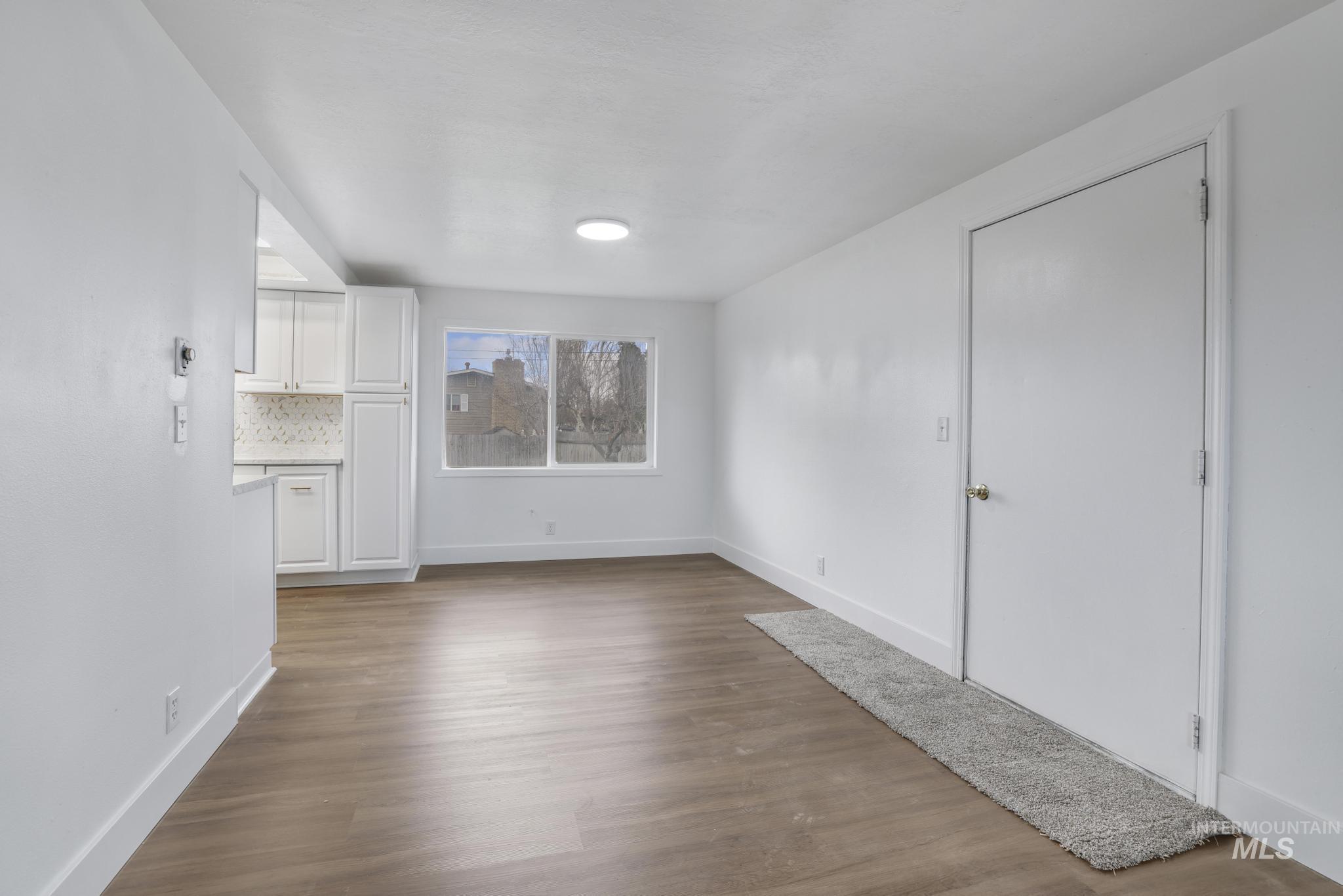 201 E 27th St., Burley, Idaho 83318, 5 Bedrooms, 3 Bathrooms, Residential For Sale, Price $379,000,MLS 98973117