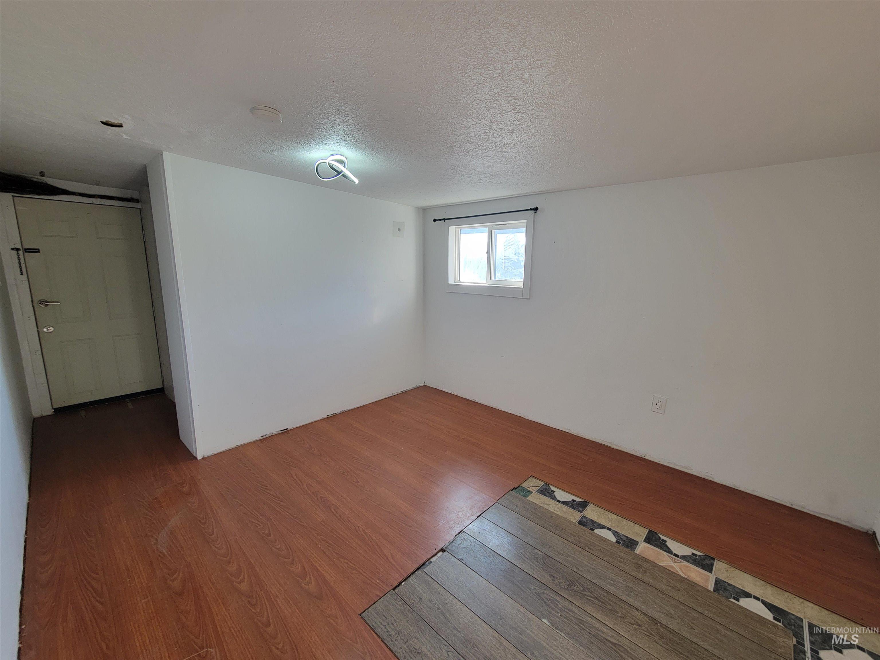 1410 W Flamingo Ave, Nampa, Idaho 83651, 3 Bedrooms, 1 Bathroom, Residential For Sale, Price $68,000,MLS 98973118